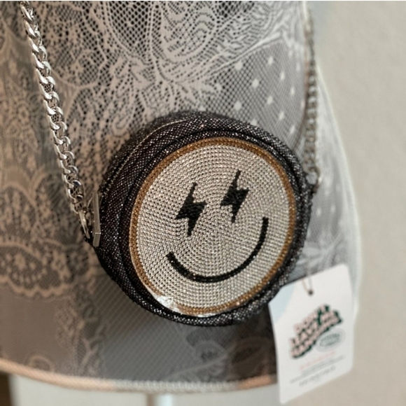 🔹️Skinny Dip🔹️ London Smiley Rhinestone crossbody bag NWT - Picture 3 of 6